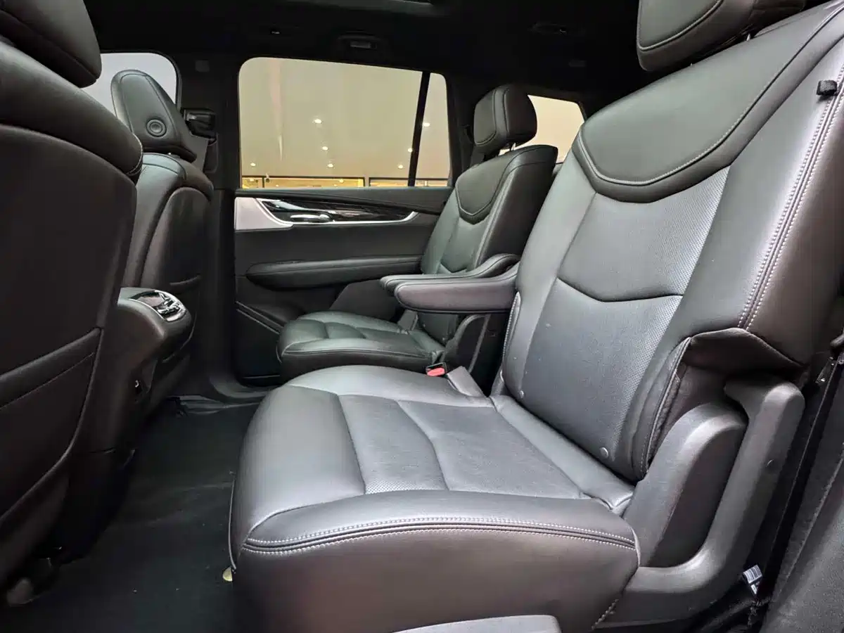 Cadillac XT6 2022 2.0T 6-Seater 4WD Luxury Edition фото 10