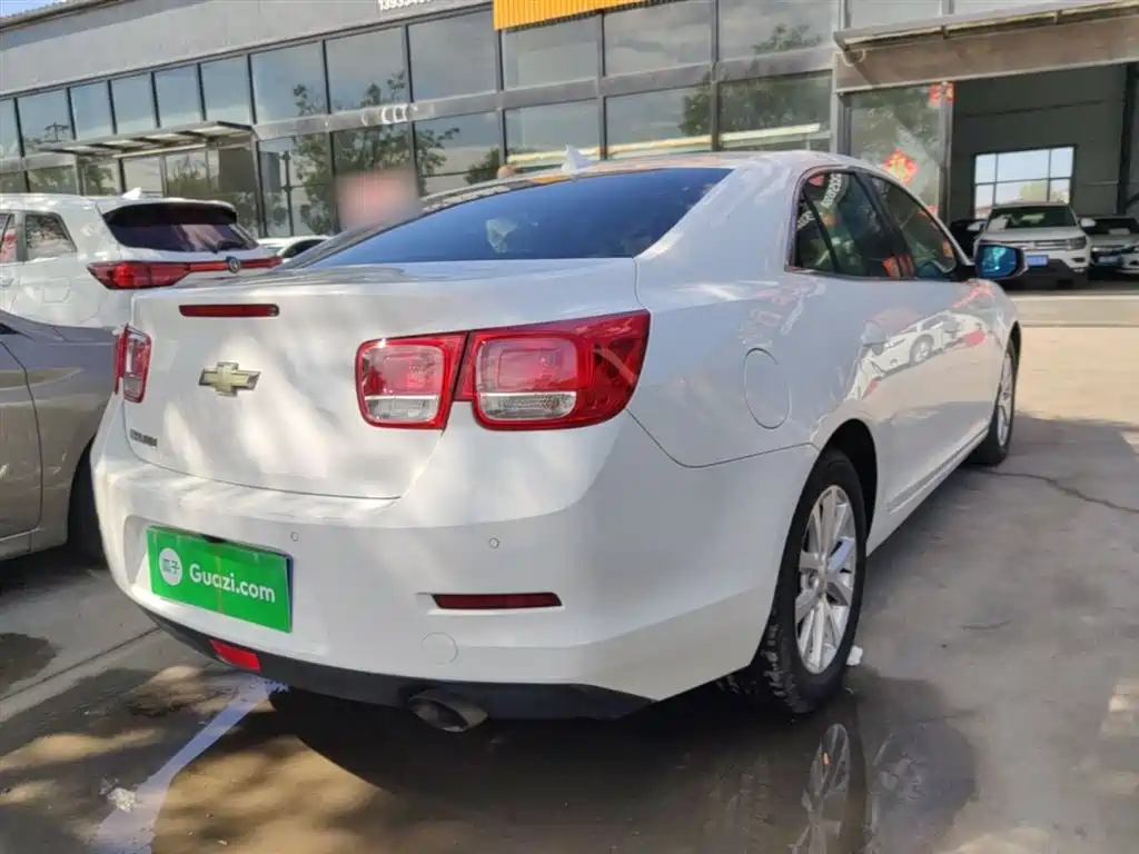 Chevrolet Malibu 2014 2.0L Automatic Luxury фото 7