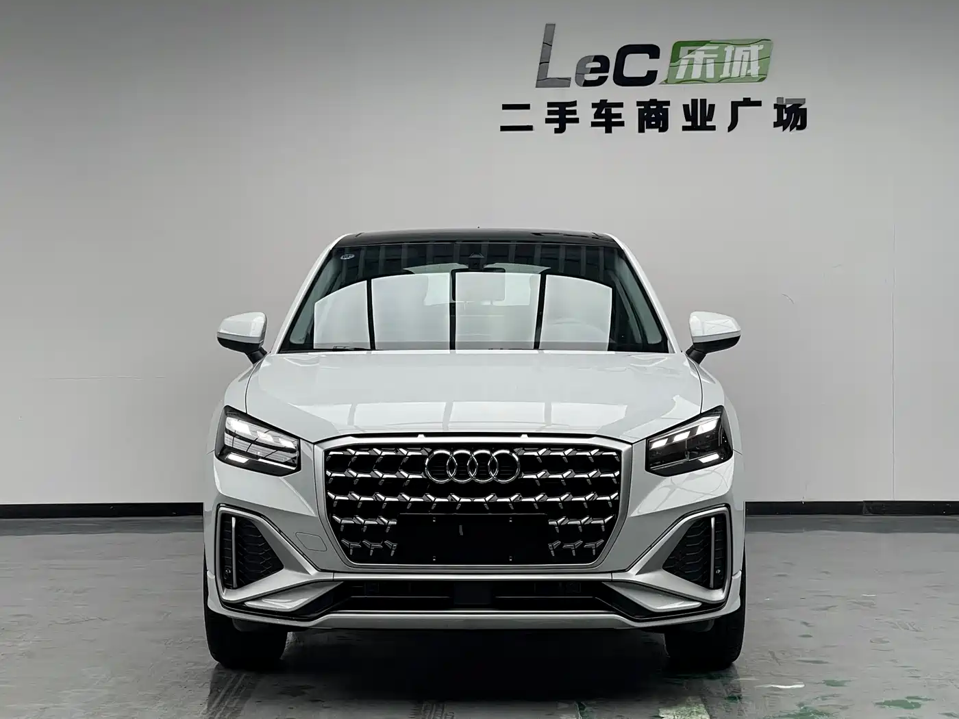 Audi Q2L 2025 35TFSI Fashion Dynamic фото 2