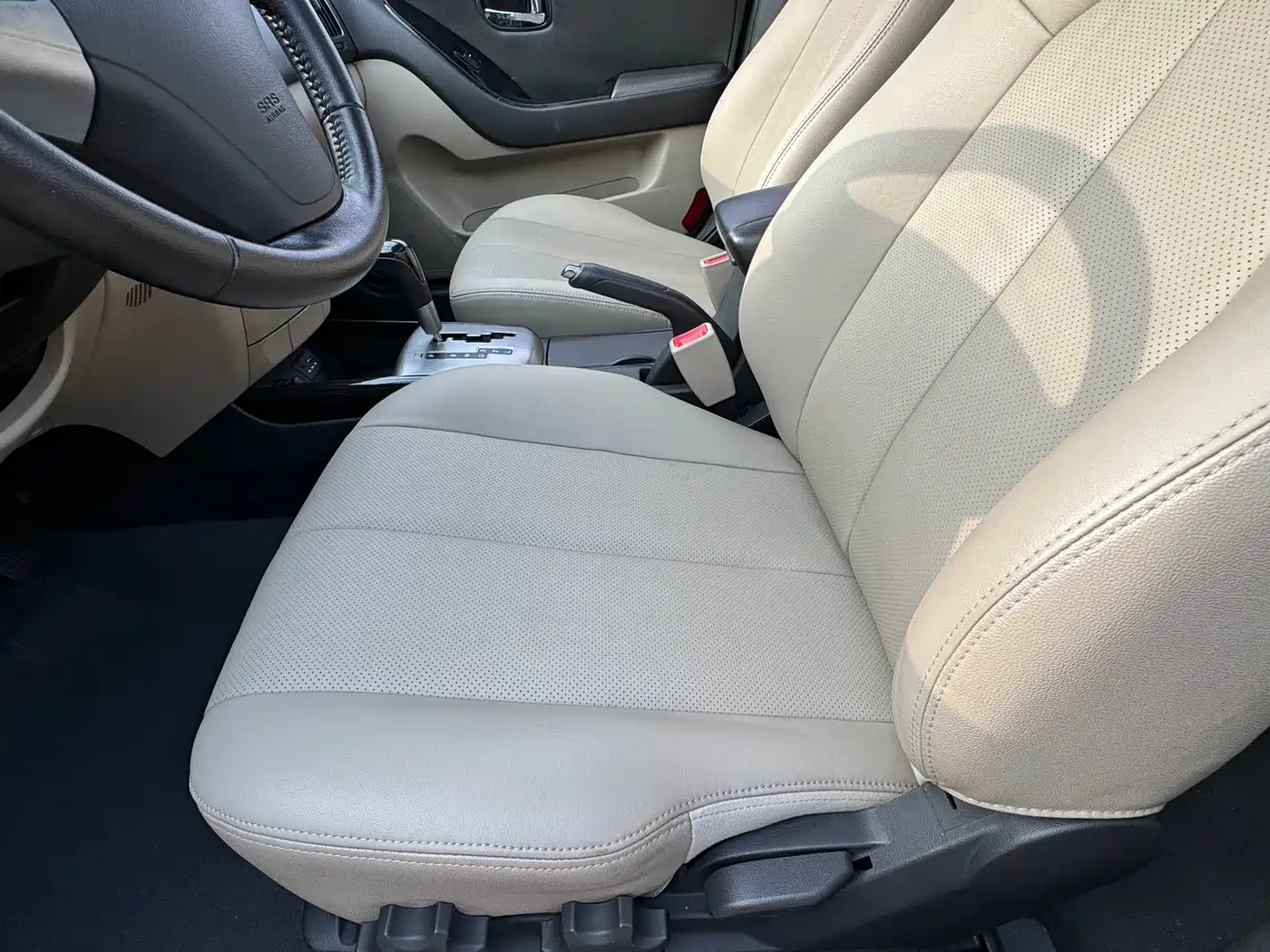 Hyundai Elantra 2011 1.6L Automatic Luxury фото 8