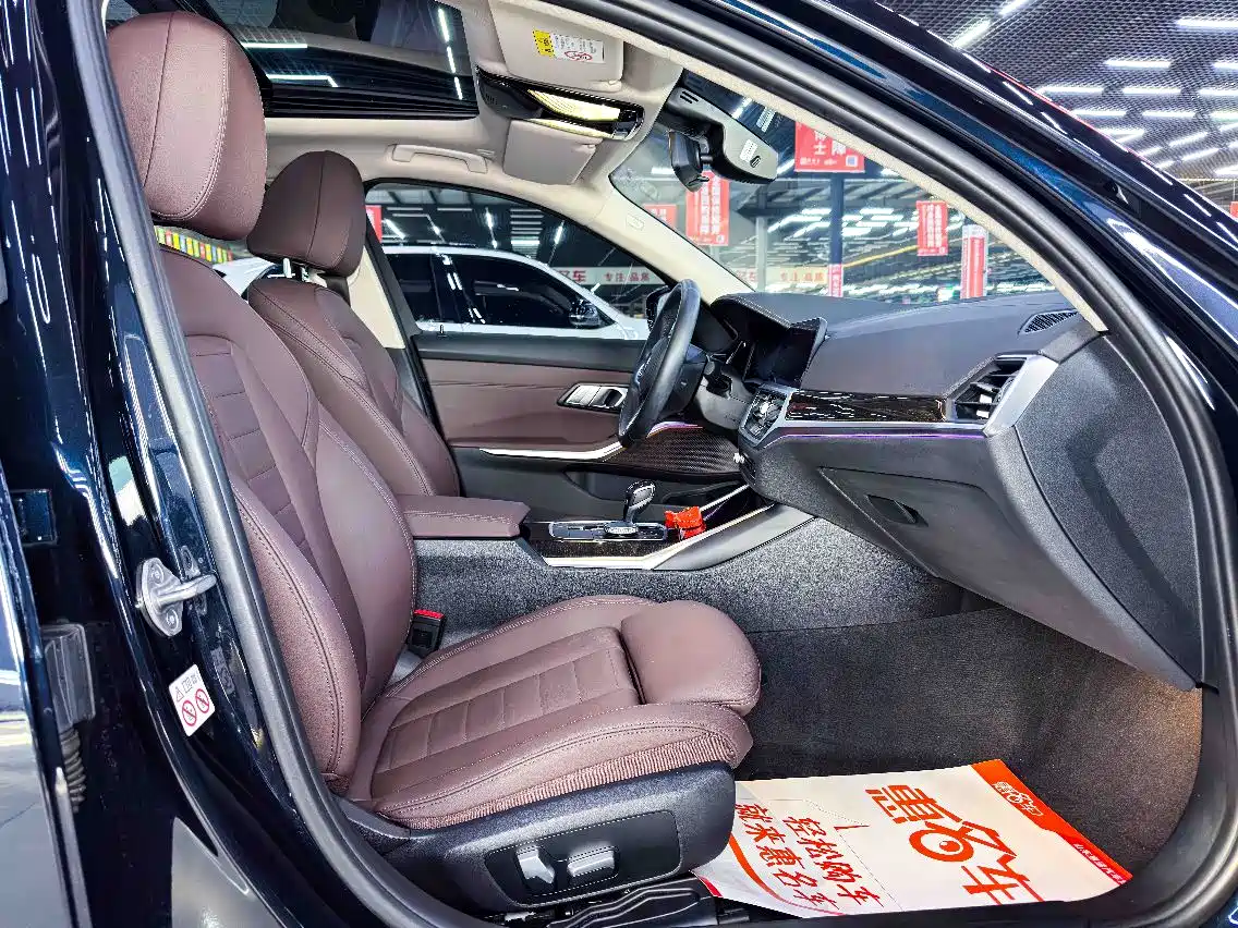BMW 3 Series 2021 325Li M Sport Package фото 9