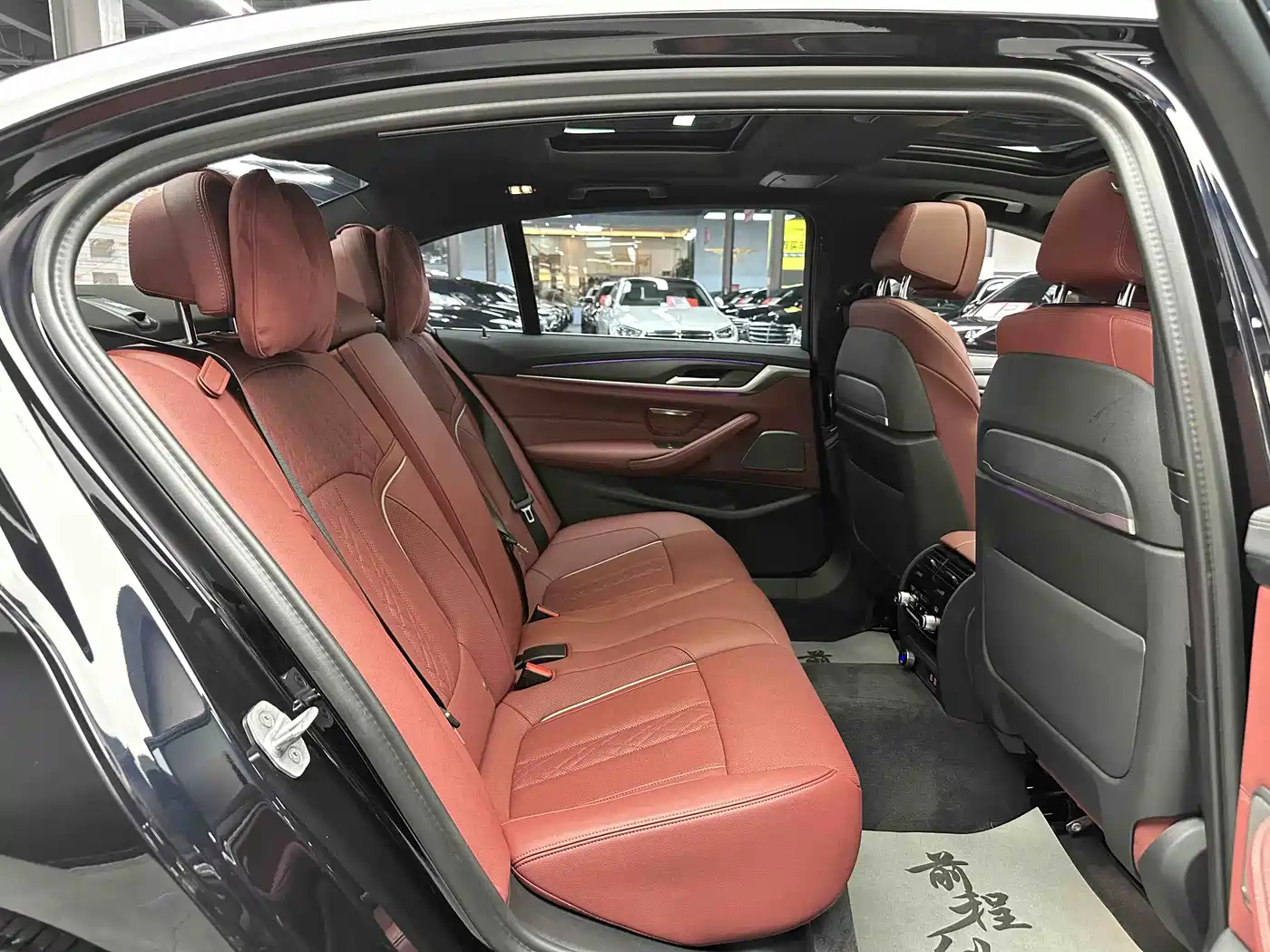 BMW 5 Series 2023 530Li Premium M Sport Package фото 9