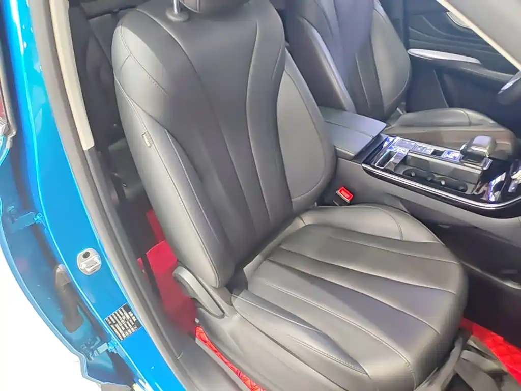 Фото 25 - Roewe RX5 MAX