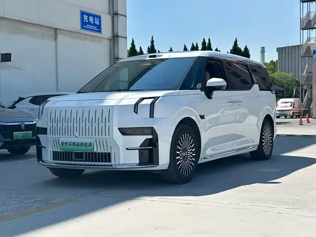 ZEEKR 009 2024 7-Seat Aisle AWD Version 108kWh