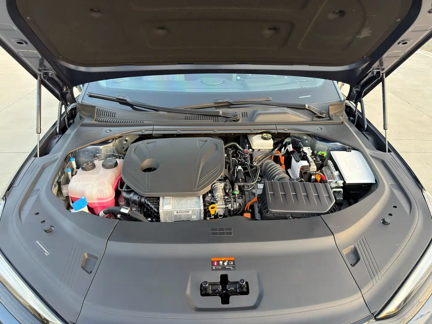 Geely Galaxy Galaxy Xingyao 8 2025 130km EM-P Starship Edition фото 31