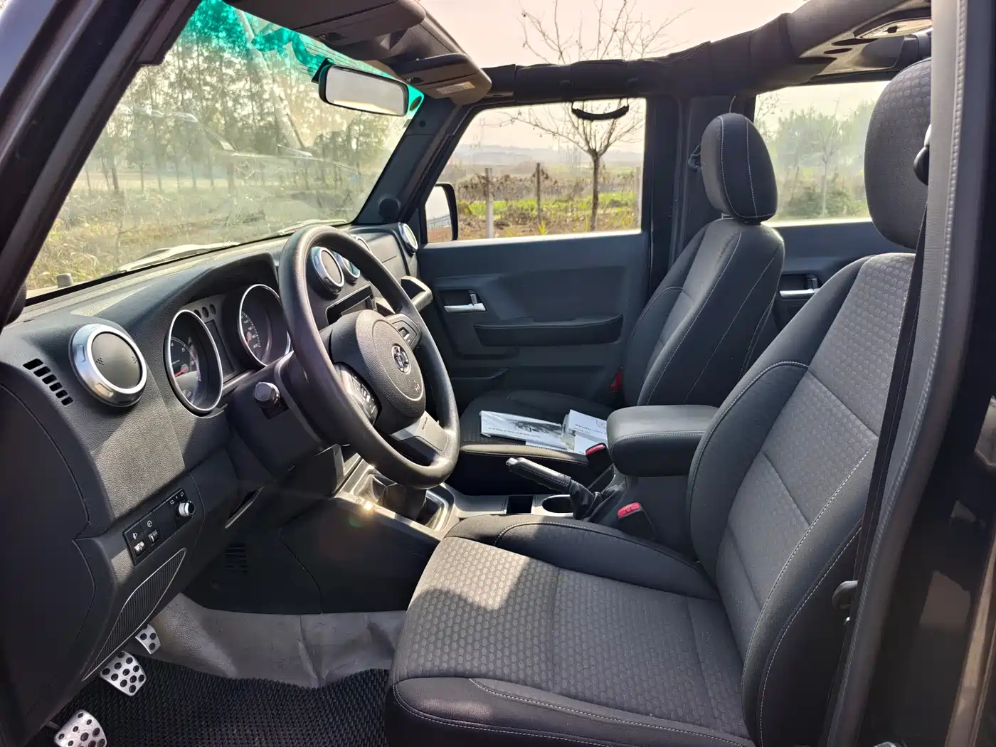 BAIC ORV Beijing Offroad BJ40 2017 2016 Model 40L 2.0T Manual 2WD Luxury