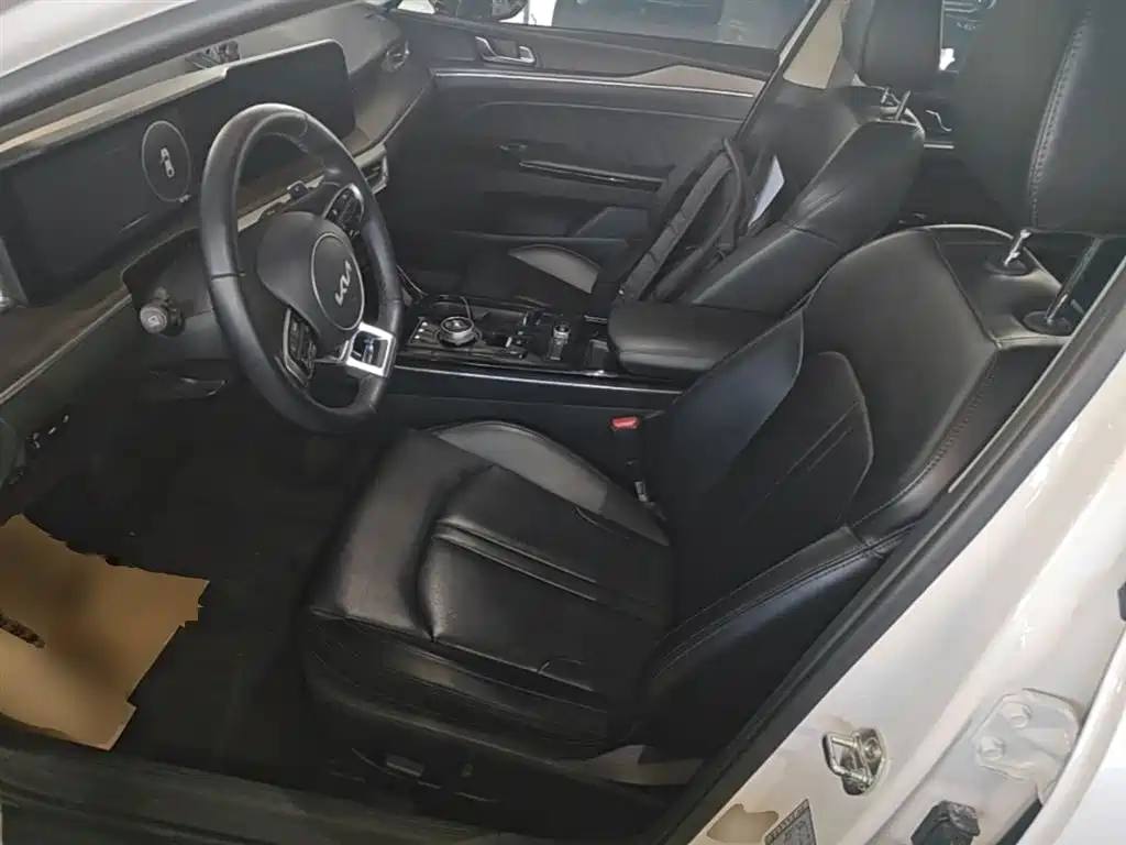 Kia K5 2020 270T CVVD Luxury Edition фото 15