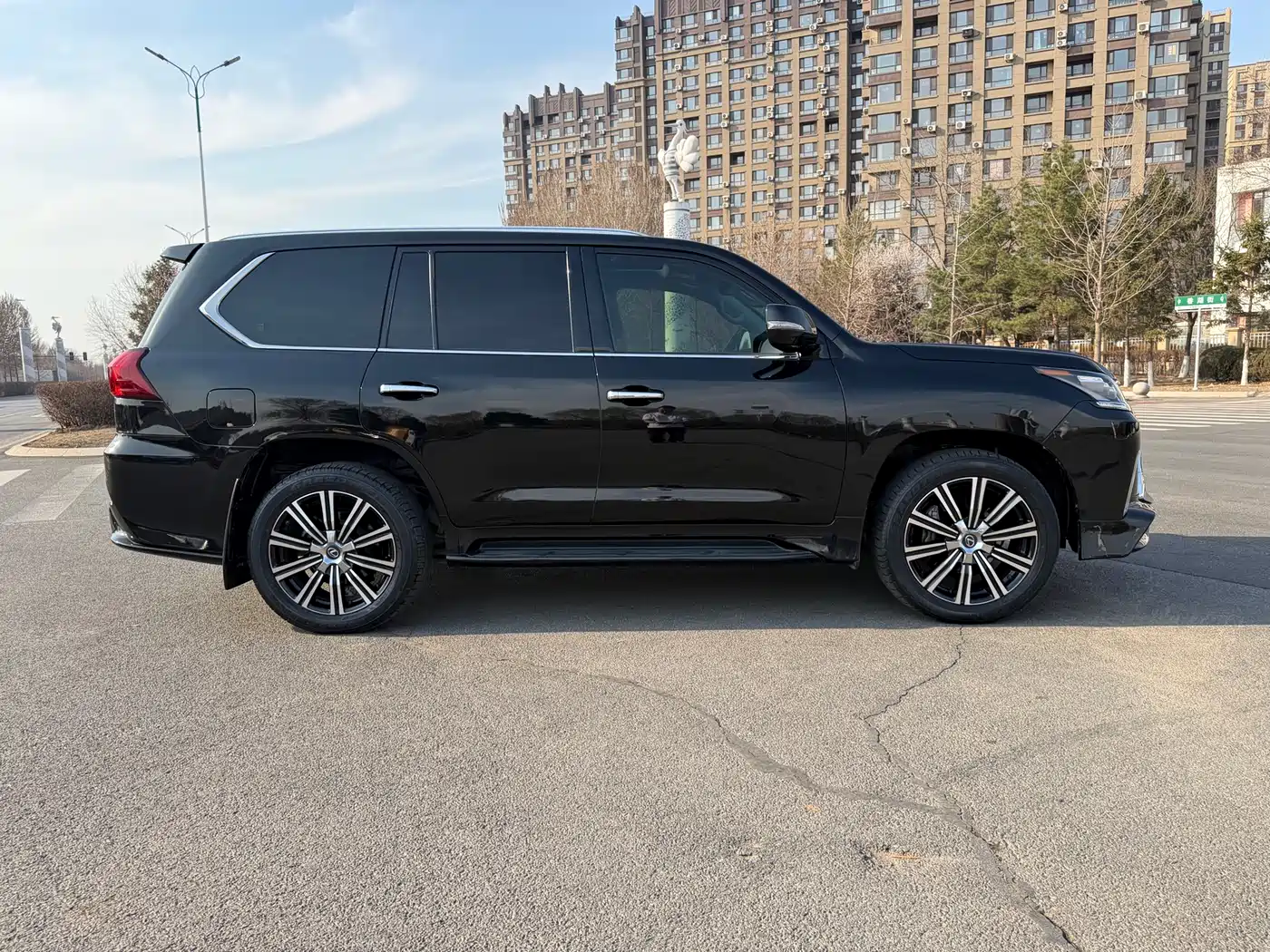 Lexus LX 2019 570 Prestige Luxury Edition фото 7