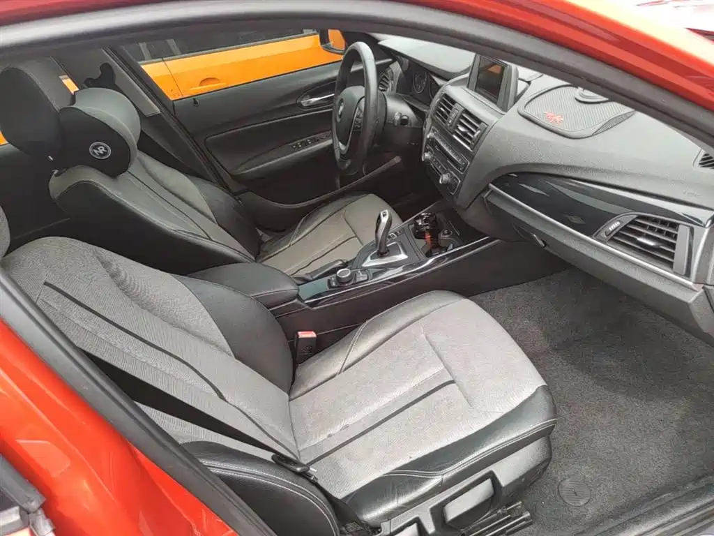 BMW 1 Series (Import) 2013 Facelift 116i Urban Model фото 25