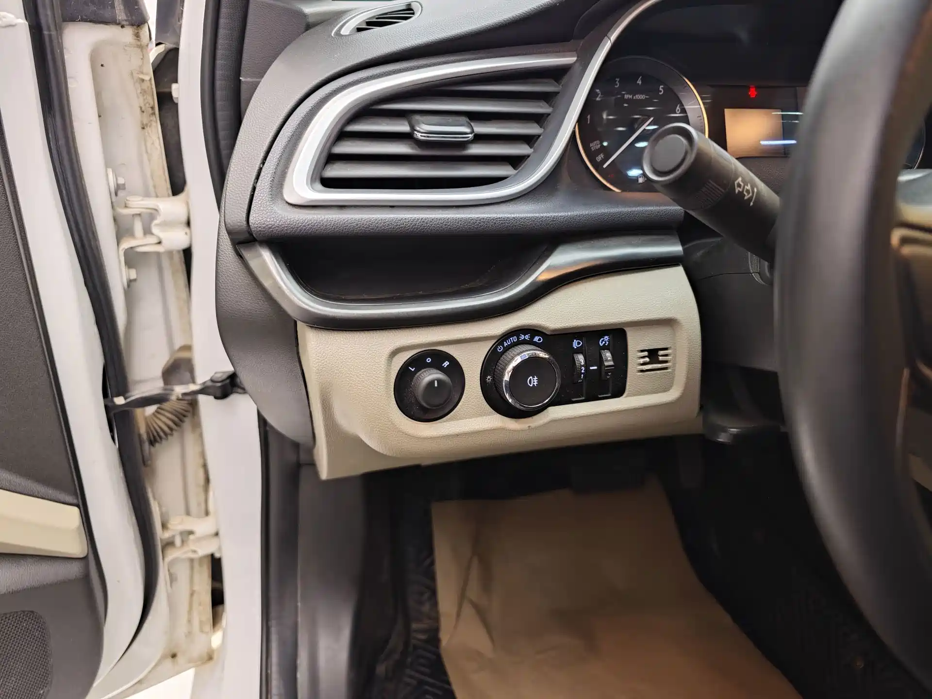 Фото 10 - Buick Excelle