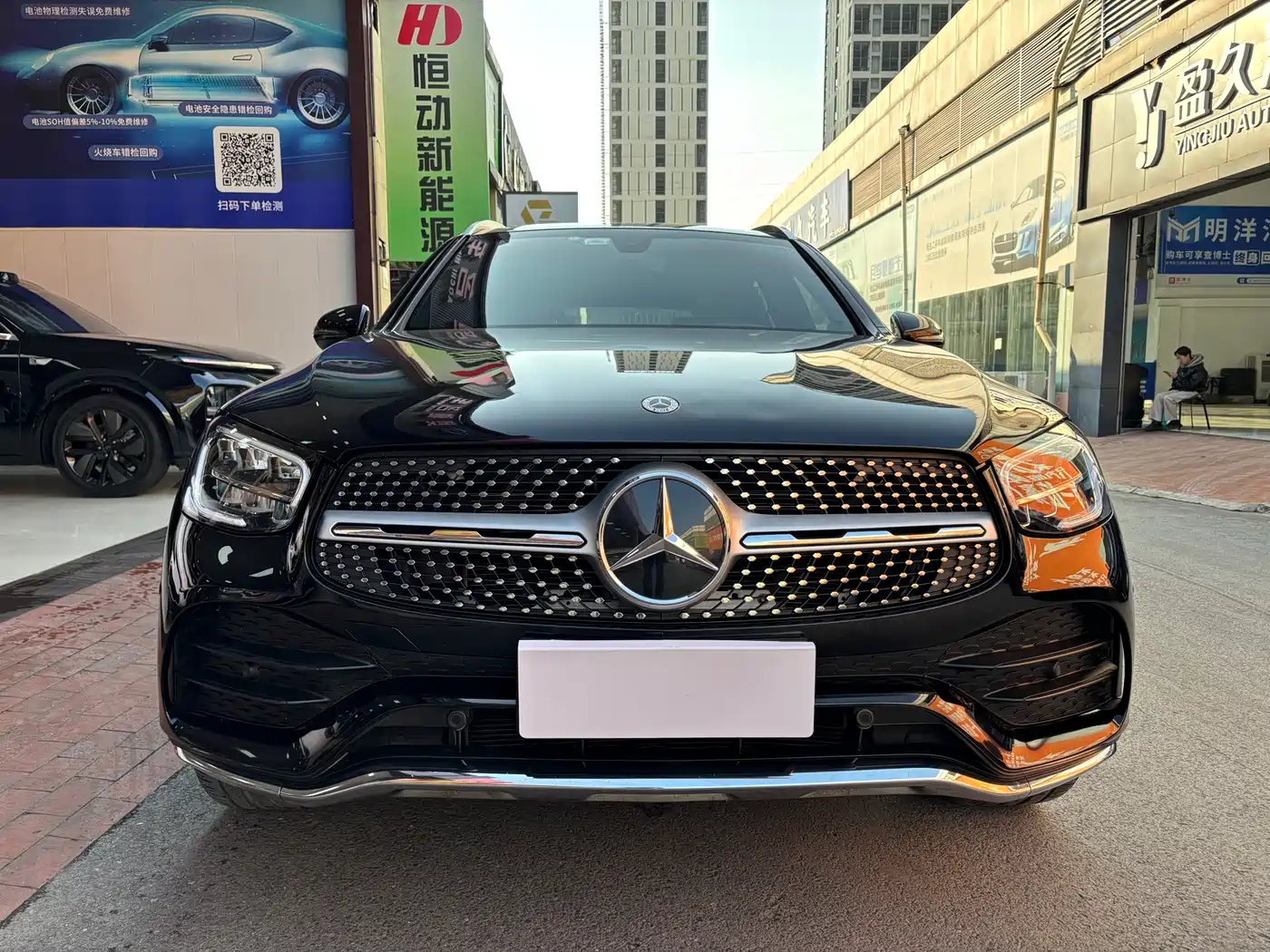 MERCEDES-BENZ GLC