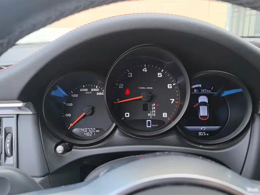 Porsche Macan 2018 Macan 2.0T фото 14