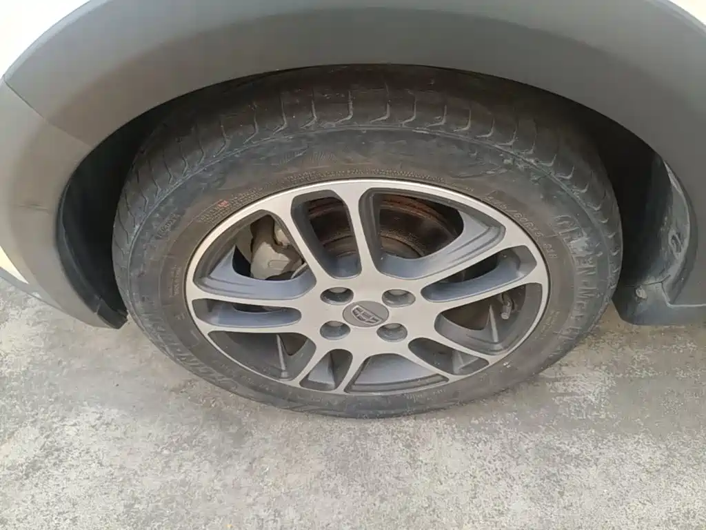 Geely Yuanjing X1 2019 2017 1.3L Auto Player Edition