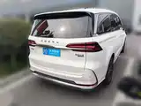 Фото 2 - Roewe iMAX8