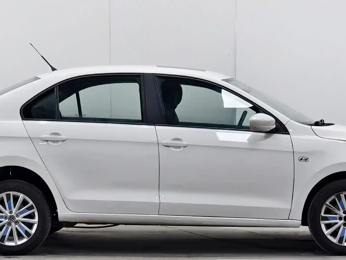 Volkswagen Jetta 2015 1.6L Auto Comfort фото 8