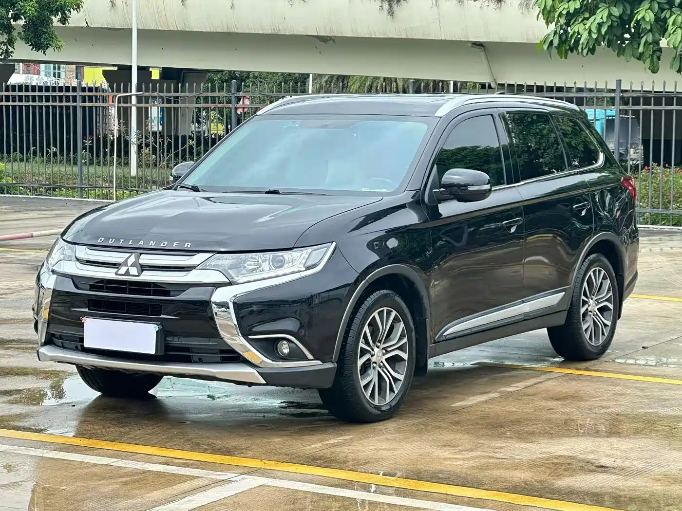 Mitsubishi Outlander 2018 2.0L 2WD Glory Edition 5-seater
