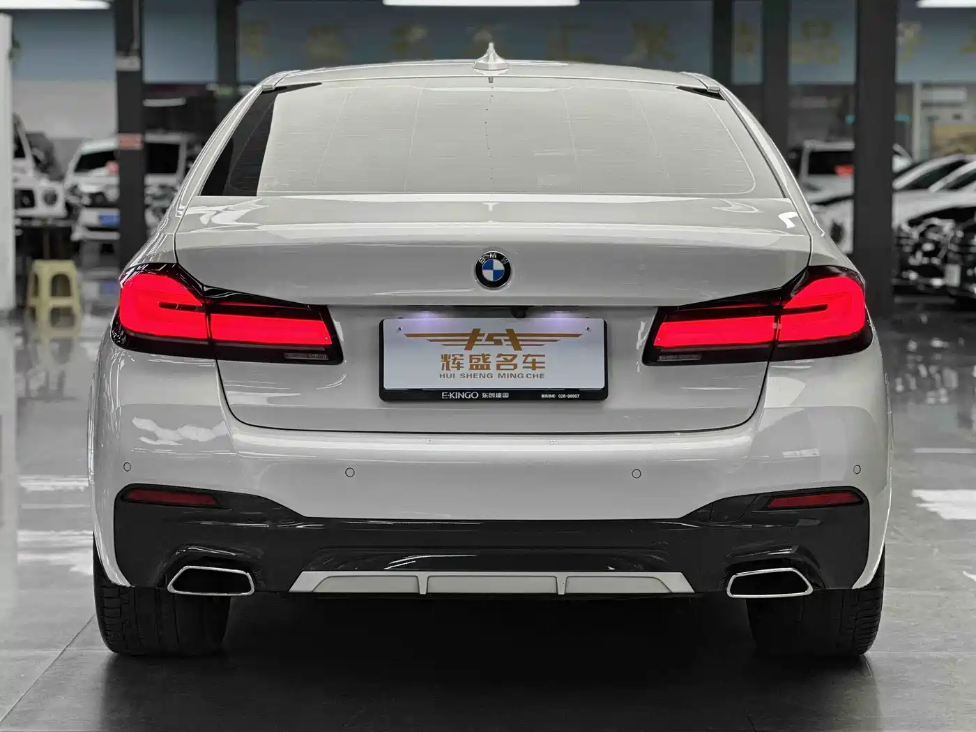 BMW 5 Series 2023 530Li Premium M Sport Package фото 3