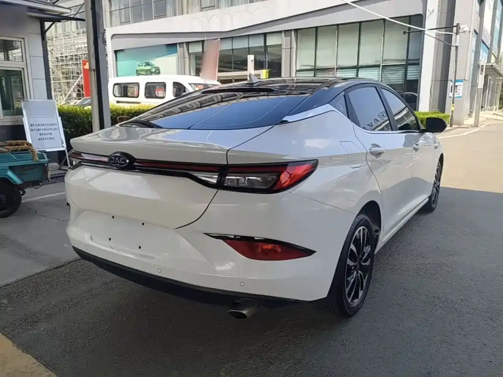 JAC Motors JAC J7 2020 2020 1.5T CVT Surpass Type