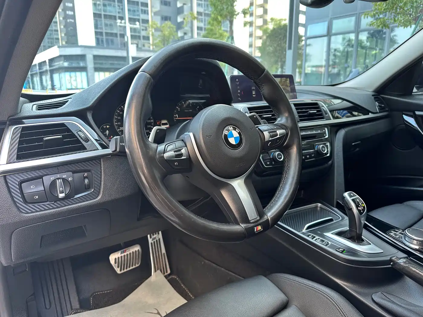 BMW 3 Series 2018 320Li Leading M Sport Package фото 7