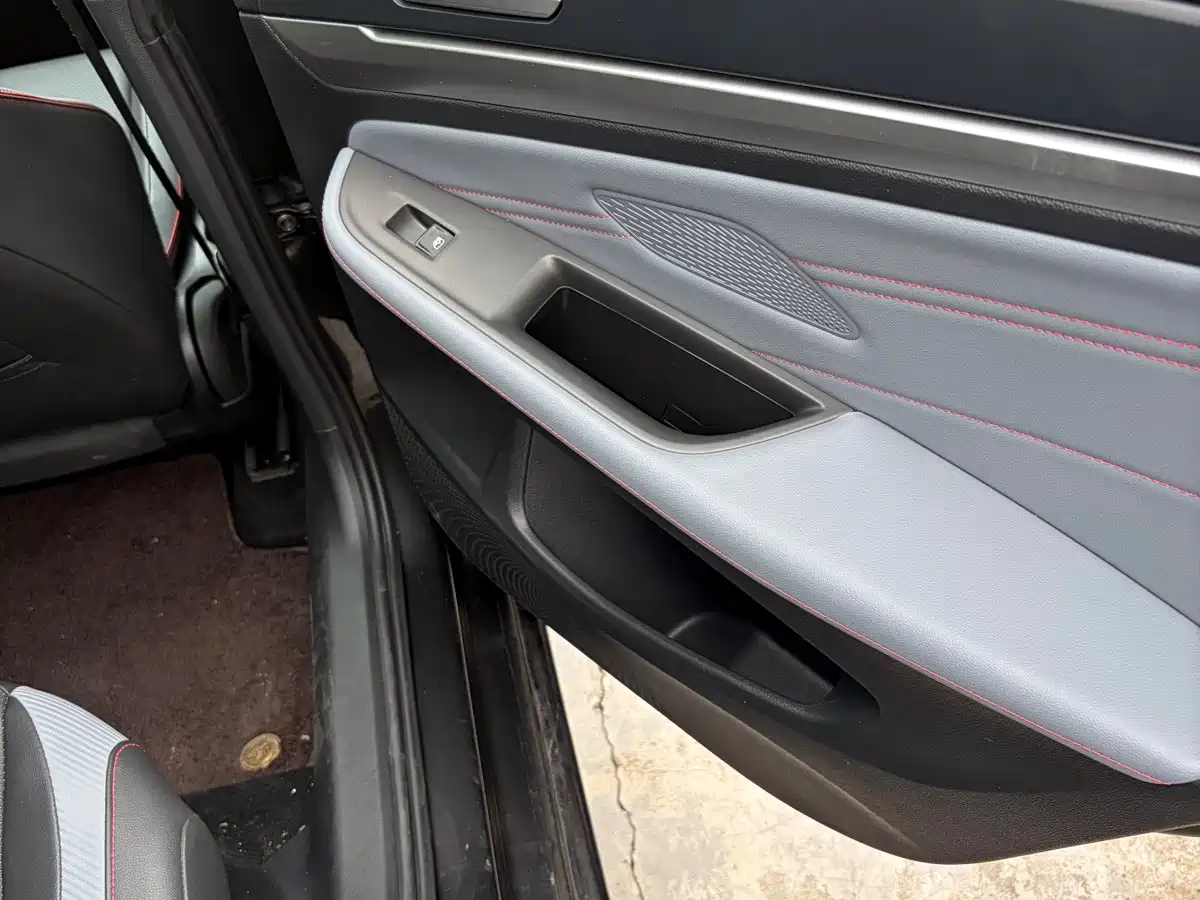 Volkswagen Lamando, миниатюра 12