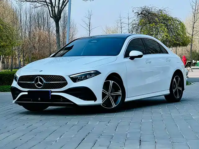 MERCEDES-BENZ A CLASS