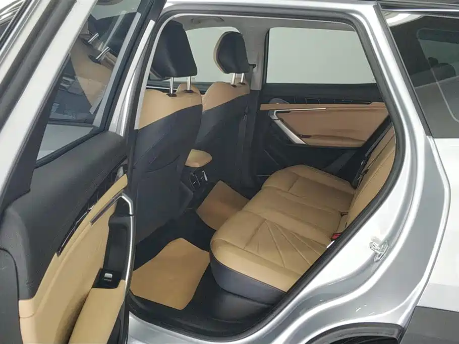 GEELY AUTOMOBILE BOYUE L