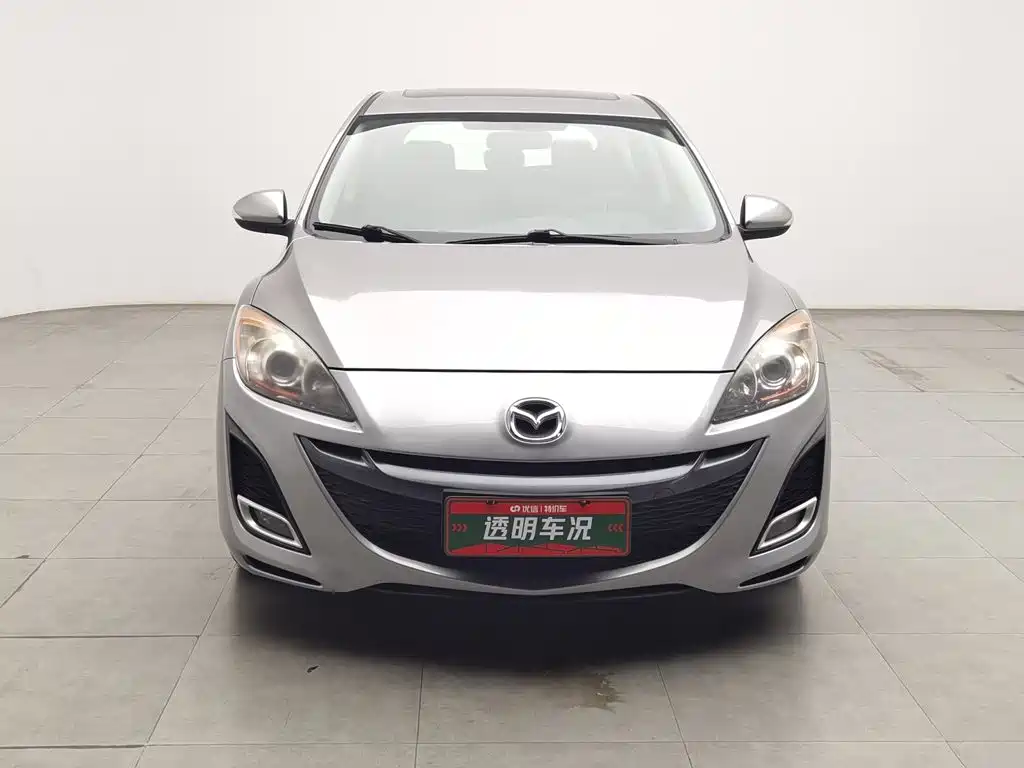 Mazda Mazda3 Axela 2013 2012 Hatchback 2.0L Automatic Luxury