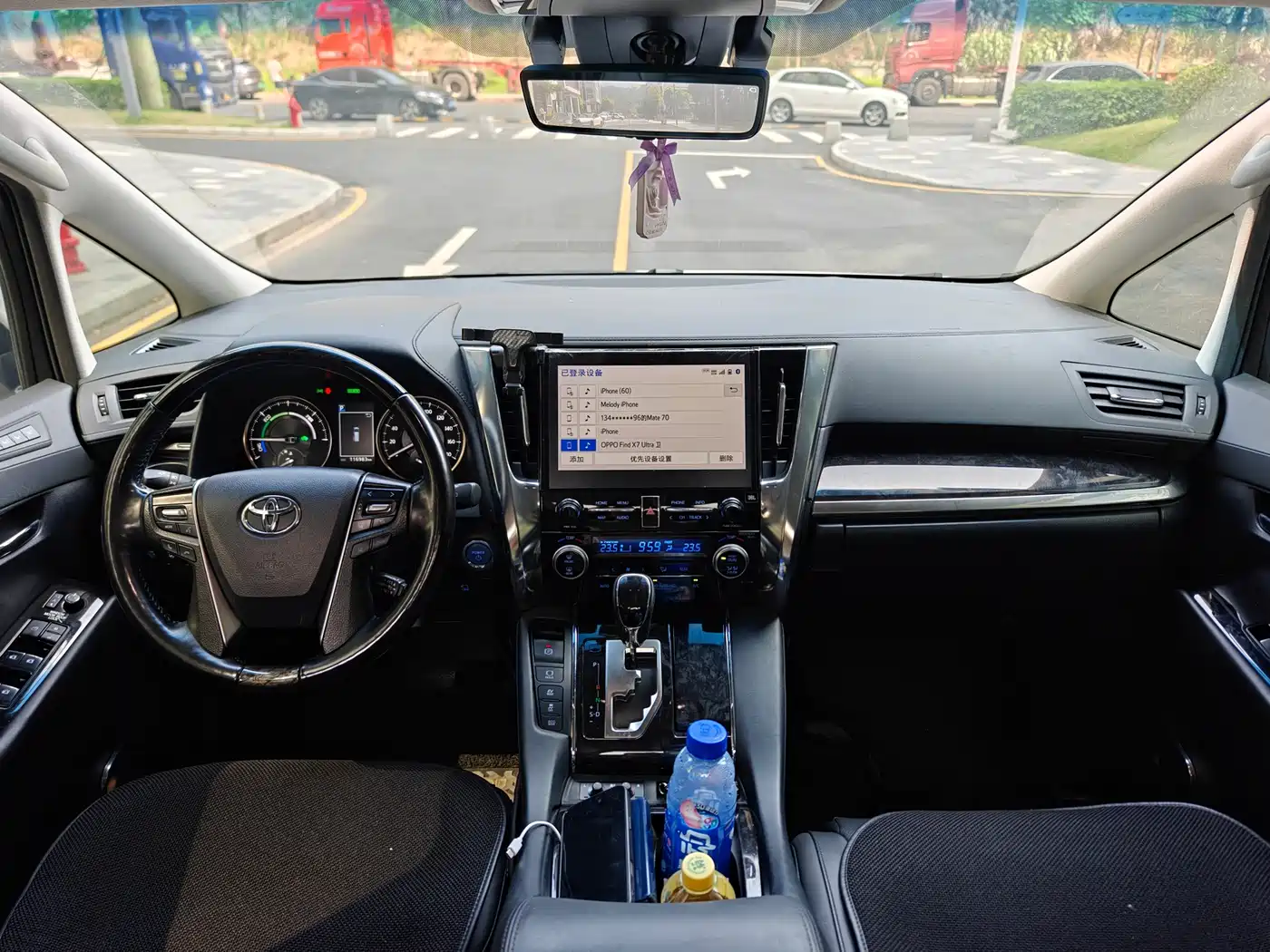 Toyota Vellfire 2020 Twin Engine 2.5L HV Luxury Edition фото 4