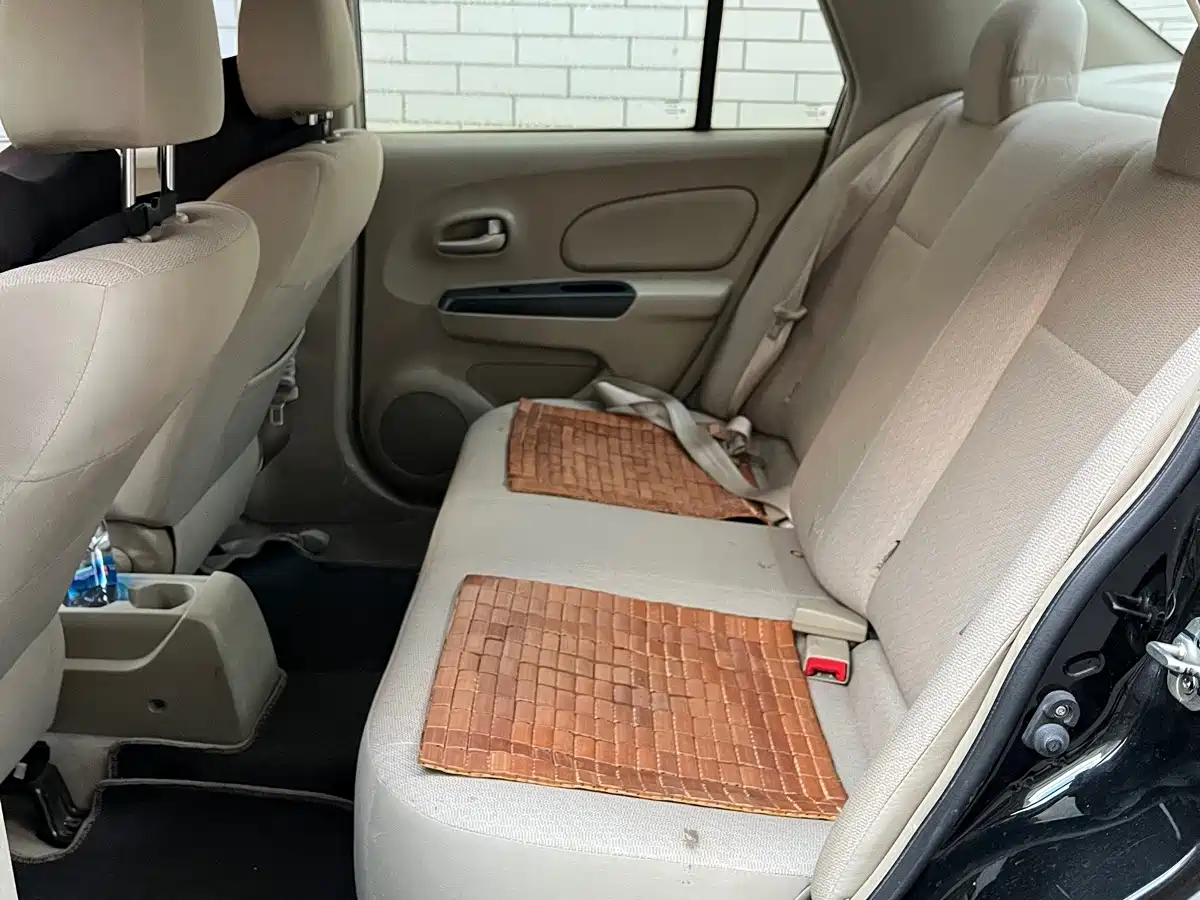 Venucia D50 2014 2013 1.6L Manual Fashion