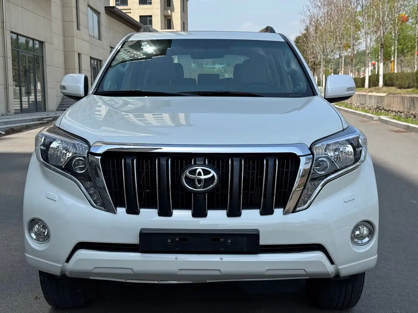 Toyota Prado (Import) 2014 2.7L Automatic Luxury фото 2