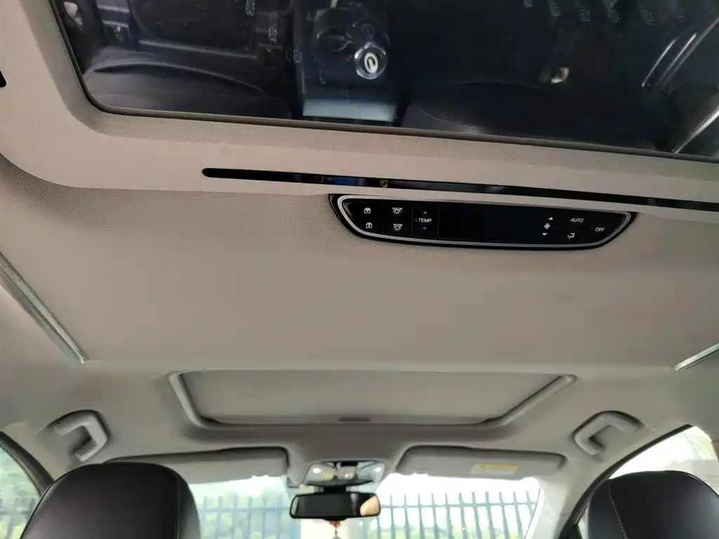 GAC Trumpchi Trumpchi M8 2019 320T Ultimate Edition фото 9