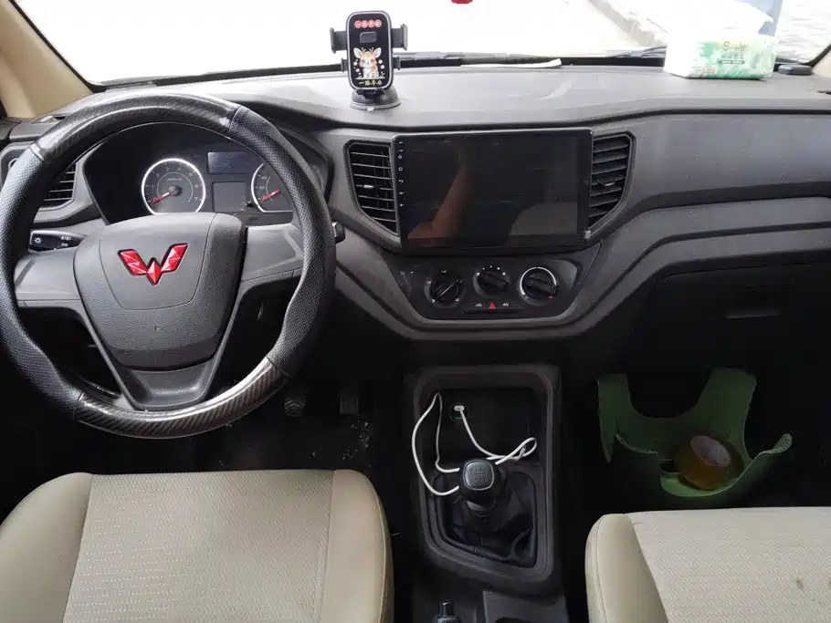 Wuling Motors Wuling Hongguang V 2026 2022 1.5L Power Take Edition Electric Power Steering LAR