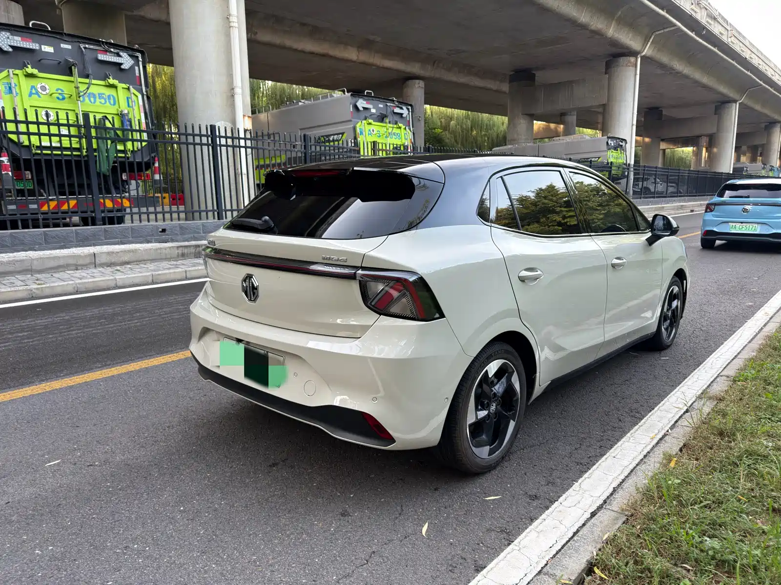 Фото 6 - MG MG4 EV