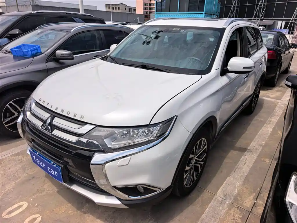 Mitsubishi Outlander 2016 2.4L 4WD Elite Edition 5-seater