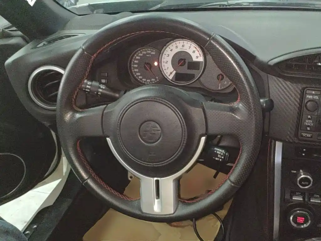 Photo 11 - Toyota 86