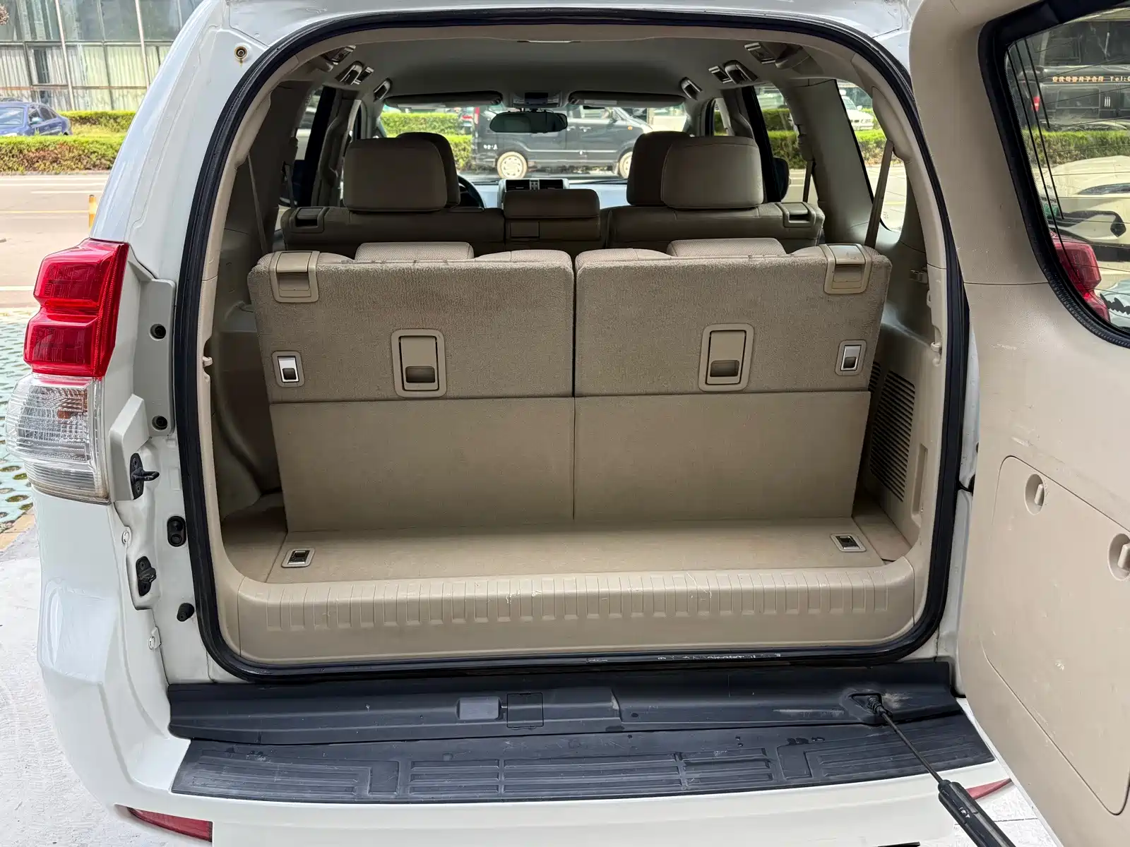 Фото 24 - Toyota Prado