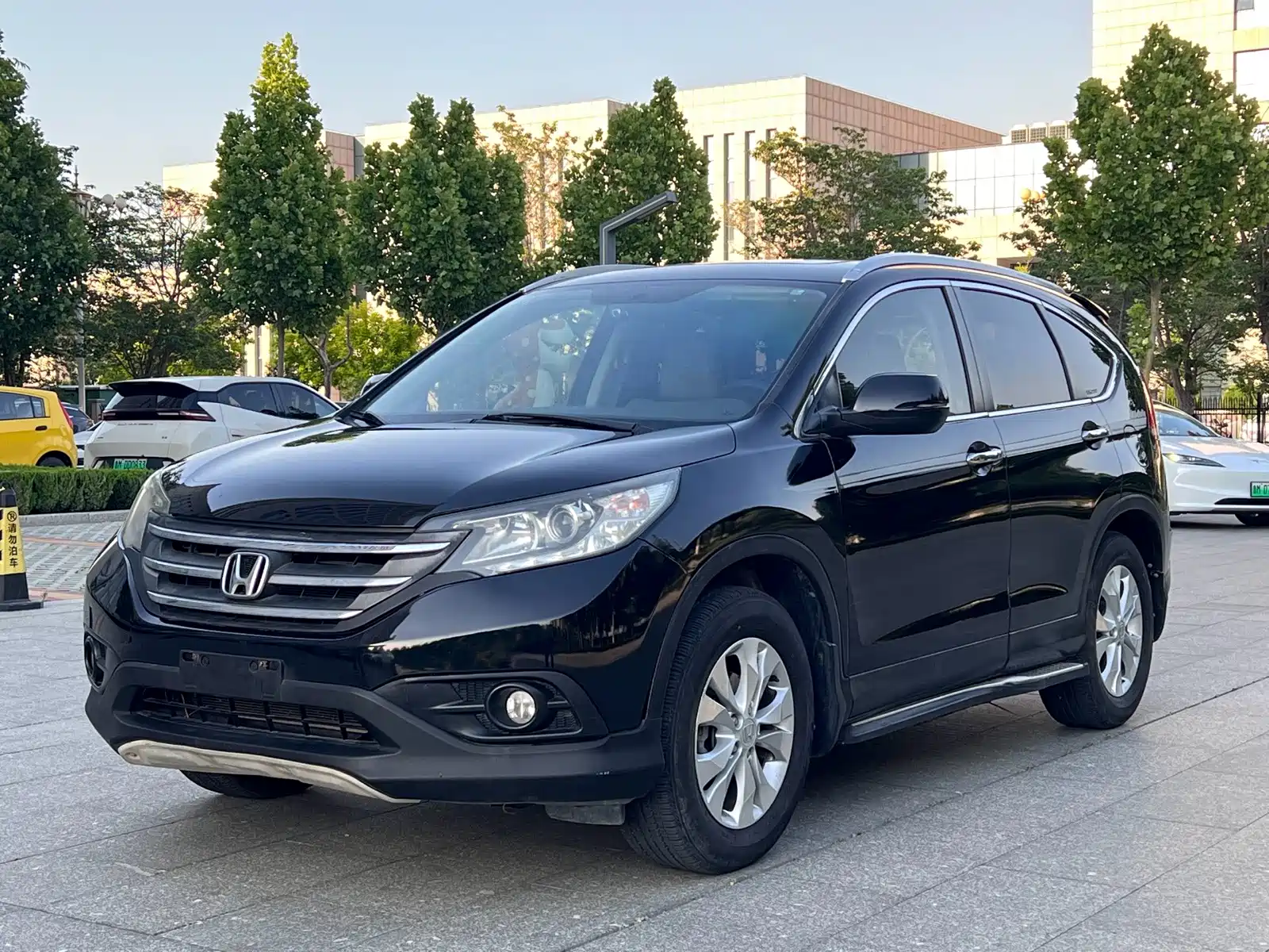 Фото 1 - Honda CR-V
