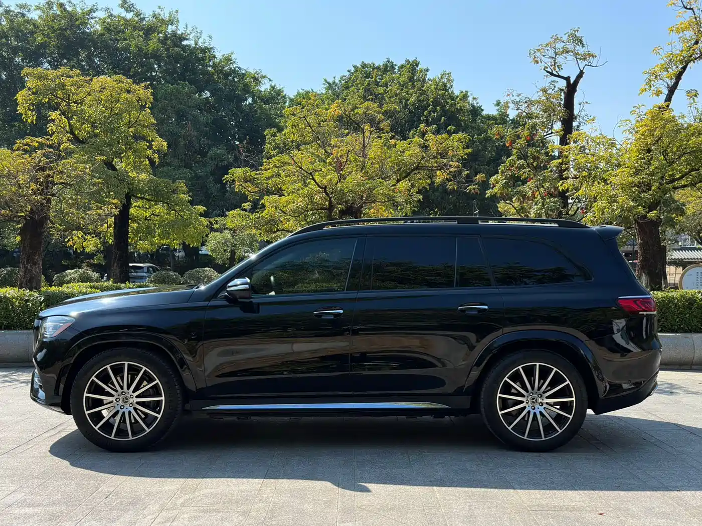 Mercedes-Benz GLS 2023 GLS 450 4MATIC Luxury Edition фото 8