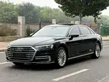 Фото 1 - Audi A8