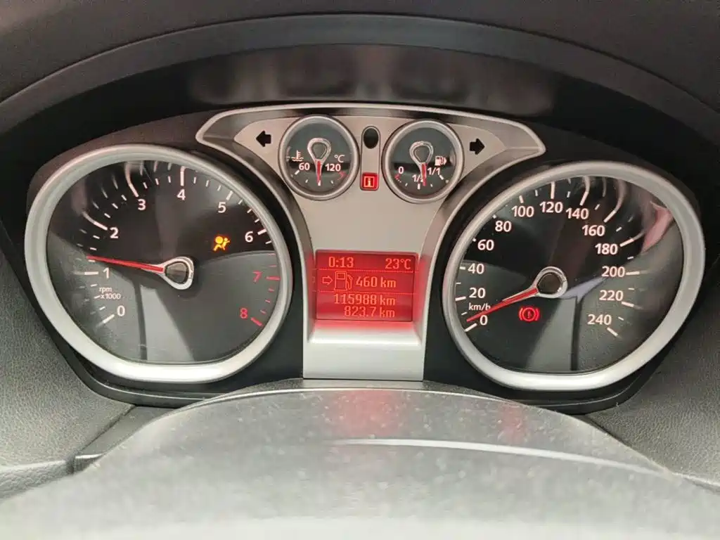 Фото 4 - Ford Focus