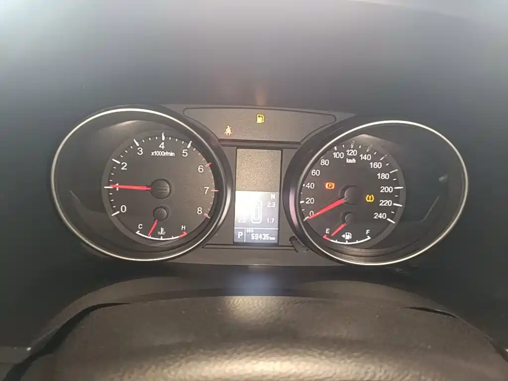 Haval M6 2024 2023 PLUS 1.5T DCT Luxury Smart Connect