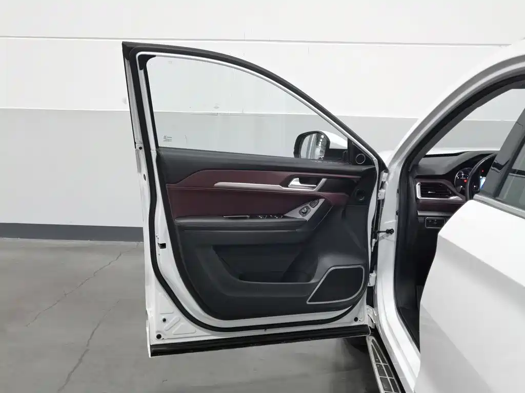Photo 8 - Haval H6 Coupe