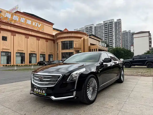 CADILLAC CT6
