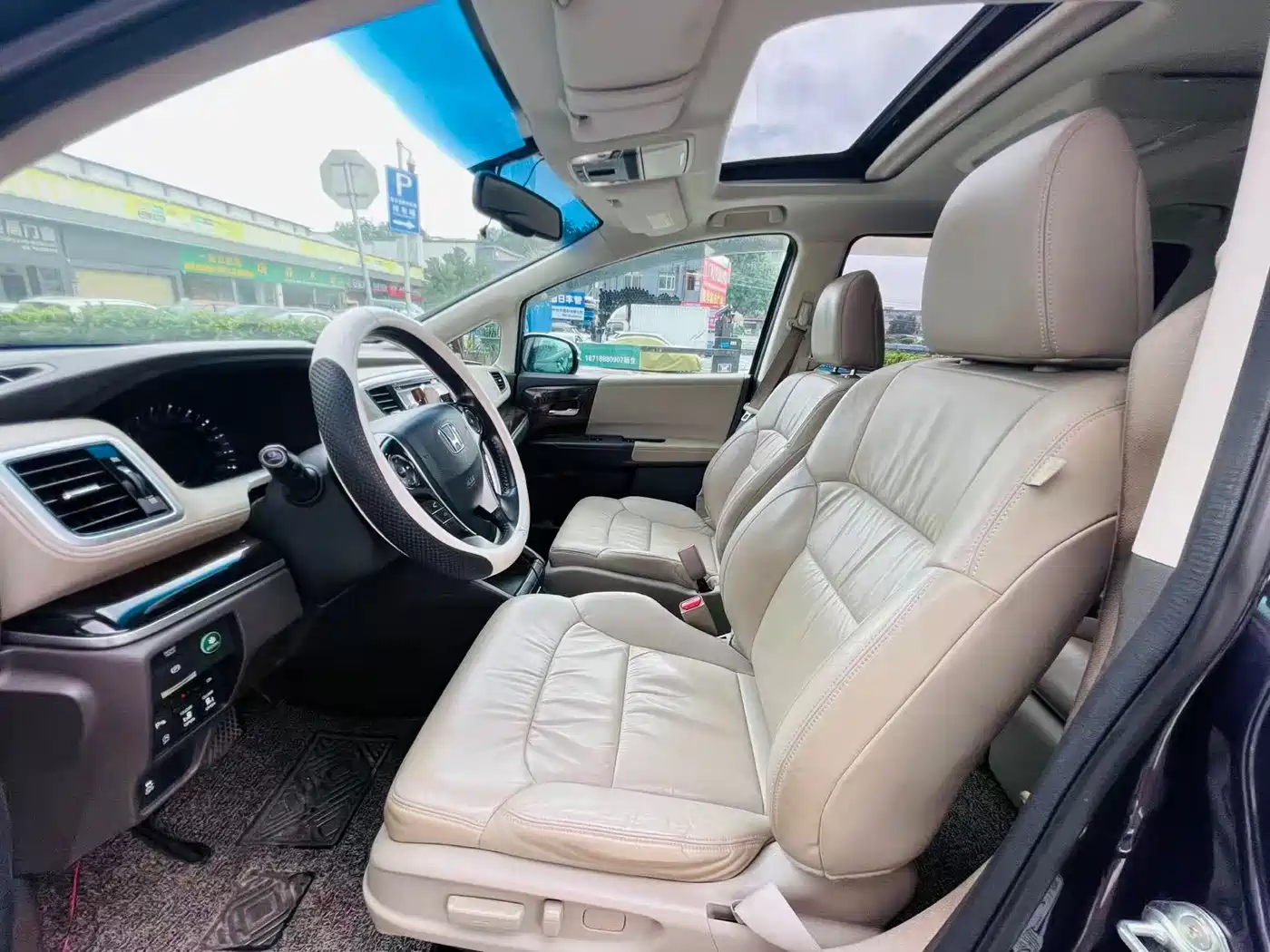 Honda Odyssey 2015 2.4L Supreme Edition фото 7