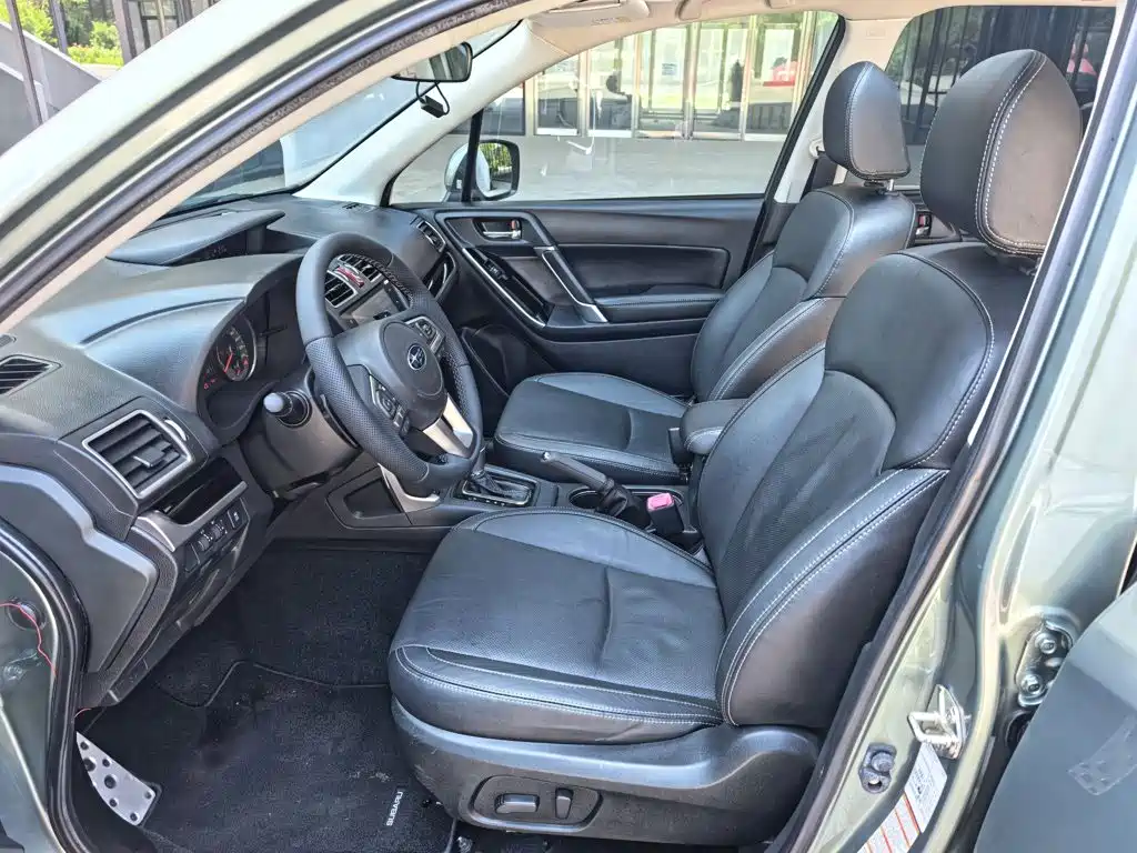 SUBARU FORESTER