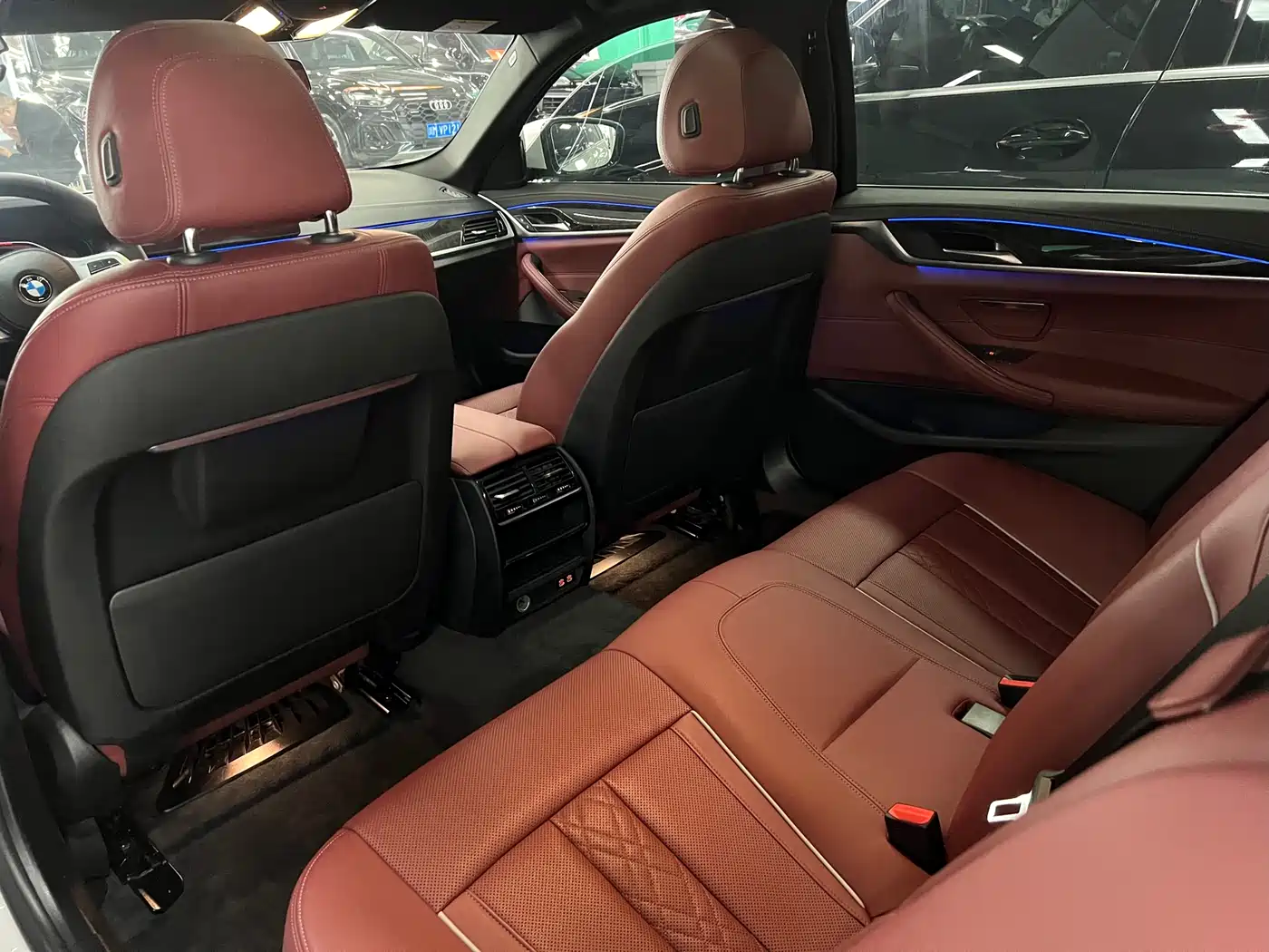 BMW 5 Series 2021 525Li M Sport Package фото 13
