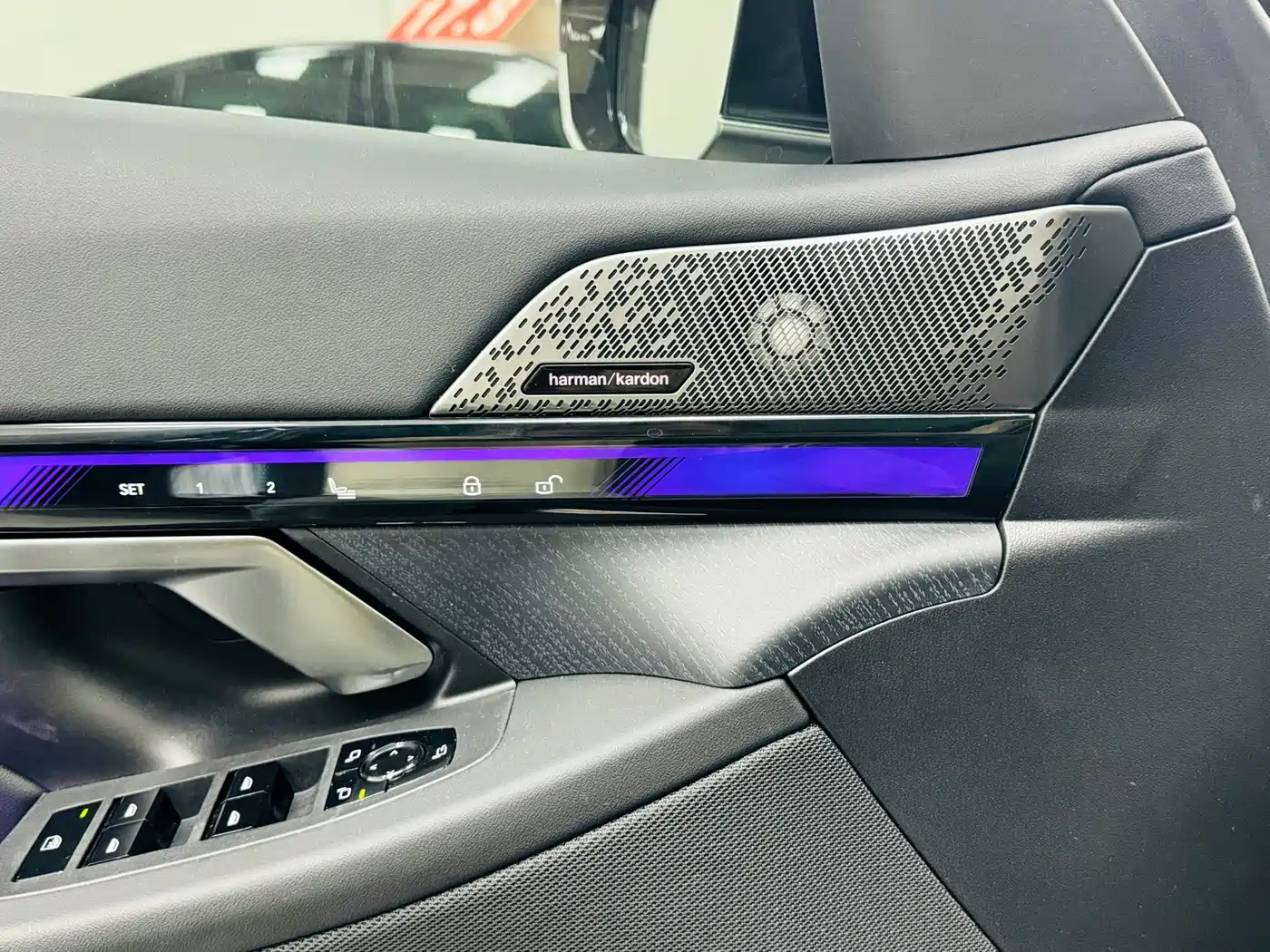 BMW 5 Series 2025 530Li Leading Luxury Package фото 12