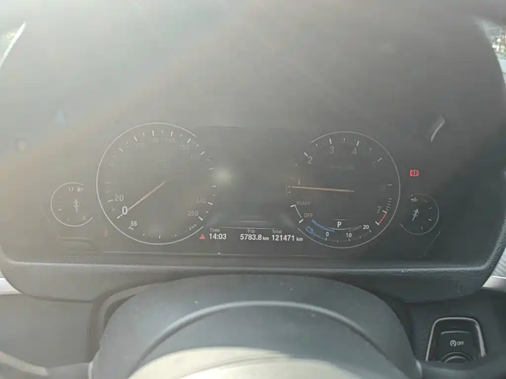 Photo 12 - BMW 3 Series