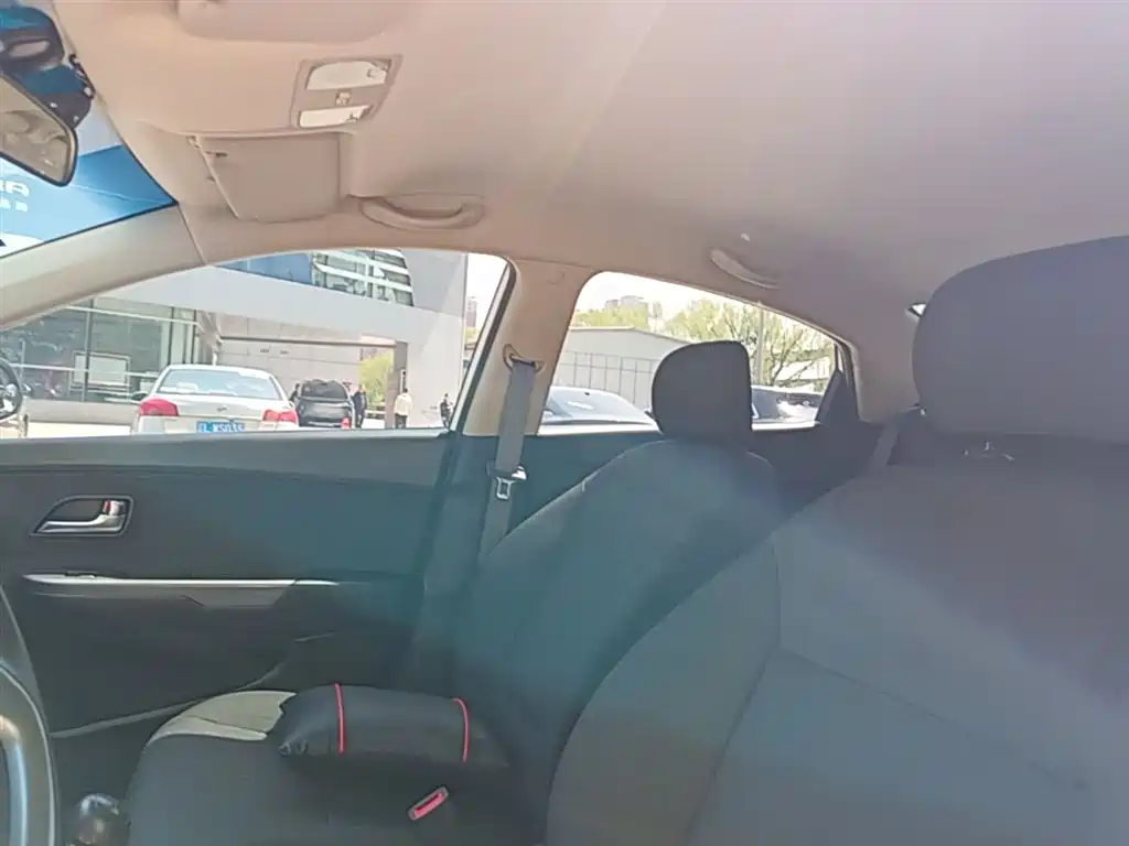 Kia K2 2015 Sedan 1.4L MT GLS фото 18