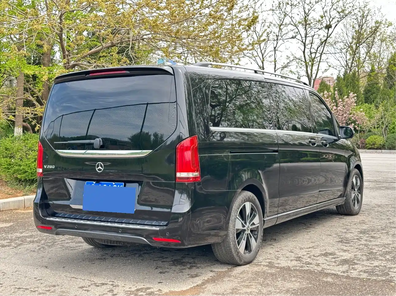 MERCEDES-BENZ V-CLASS